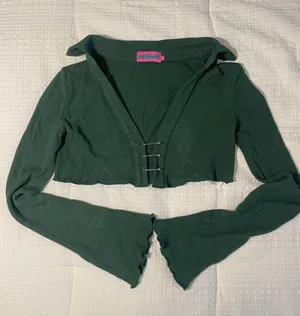 Edikted Green top thumbnail 3