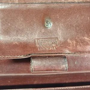 Vtg Dooney & Bourke AWL Black Pebbled Leather Kiss-lock Bifold Organizer Wallet thumbnail 5