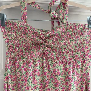 Floral halter neck dress. S Pink thumbnail 3