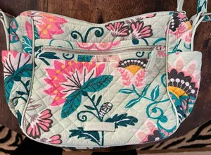 Vera Bradley RETIRED: | Mint Flowers pattern medium size crossbody purse thumbnail 4