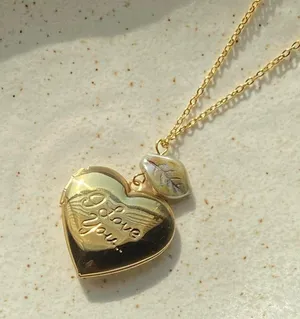 Handmade gold tone stainless steel heart locket necklace  thumbnail 1