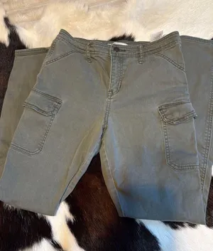 Abercrombie Cargo Pants thumbnail 1