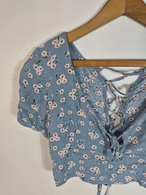Sky & Sparrow Blue Floral Crop Top thumbnail 2