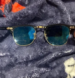 Ray-Ban Sunglasses thumbnail 3