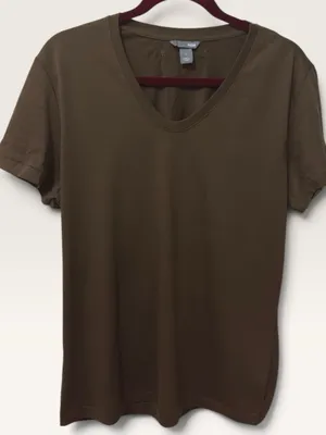 H&M | NWOT Turkey 100% Cotton Brown V-Neck Short Sleeve T-Shirt (Size L) thumbnail 3