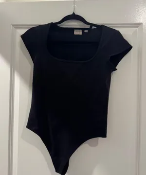 Aritzia Wilfred Free Black Bodysuit Scoop Neck Small thumbnail 1