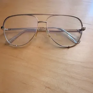 Quay Australia High Key Mini Rose Gold Blue Light Blocking Aviator Glasses 126 thumbnail 3