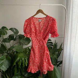 Princess Polly Poppy Moore Floral Mini Dress in Red Size 4 thumbnail 5