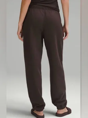 Lululemon Scuba Mid-Rise Oversized Jogger Sz Small *Regular Espresso thumbnail 2