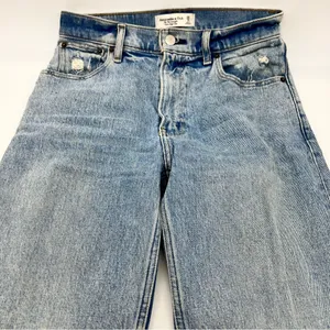 Abercrombie & Fitch Women’s Blue The 90s Straight Ultra High Rise Light Jeans-26 thumbnail 7