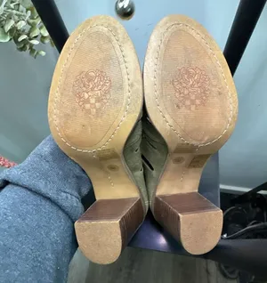 Vince Camuto VC-Tressa Olive Green Suede Lace Up Cutout Block Heel Booties 5M thumbnail 4