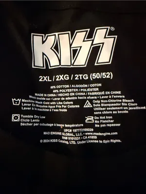 KISS Black 'Alive! In '75' Graphic Tee NWT thumbnail 4