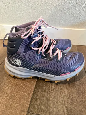 The North Face Purple Trail Mid-Top Hiking Boot with Pink‎ Laces (Women’s)Size 6 thumbnail 5