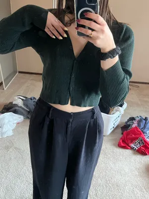 Brandy Melville Sweater Dark Green thumbnail 1