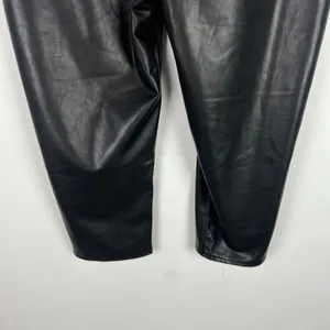 NWT Curve Love Ankle Straight Vegan Leather Pant 33 16S thumbnail 9