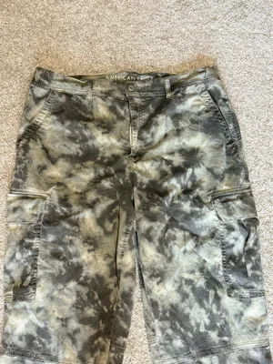 American Eagle Women’s Super Stretch Tie-Dye Cargo jogger pants size 18 Long thumbnail 3