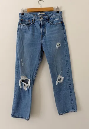 Levi’s Wedgie Straight Light Wash Distressed Jeans thumbnail 1