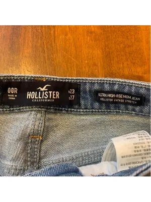 High waisted blue jeans with a straight leg, perfect for a casual look thumbnail 2