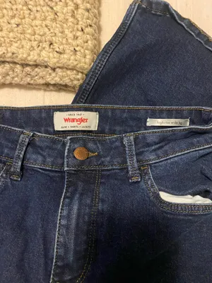 High Rise Flare Wrangler Jeans thumbnail 2