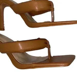 PrettyLittleThing Padded Brown Square Mouth Thong Sandals(Size 5) thumbnail 4