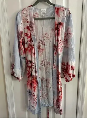 Plum Pretty Sugar Floral Rayon Bridal Robe Women’s XS thumbnail 6
