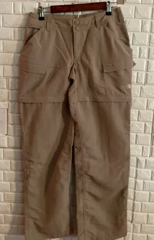 The North Face women's. Convertible Pants Beige Cargo Shorts Hiking Outdoor thumbnail 1