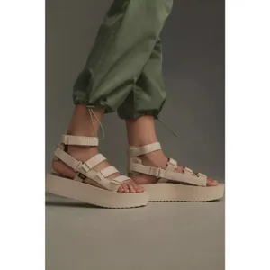 Teva Mevia Flatform Sandals size 7 thumbnail 9