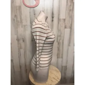 White & Brown Striped Henley Ribbed Knit Top – Small thumbnail 4