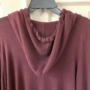 Brandy Melville burgundy sweatshirt thumbnail 7