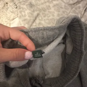 Target sweatpants cuffed thumbnail 2