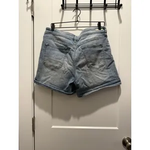 Pilcro Slim Boyfriend Denim Shorts Womens 31 Blue Light Wash Distressed Mid Rise thumbnail 4