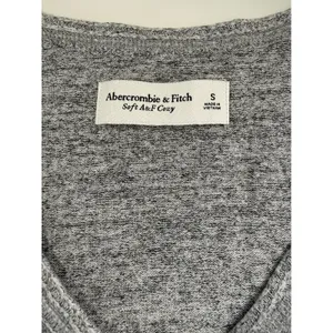 Abercrombie & Fitch Soft A&F Cozy Grey Marl Heathered Henley‎ Long Sleeve Small thumbnail 3