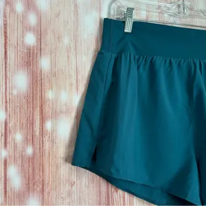 Fabletics Green Abyss Sun Chaser Short 3" Inseam Athletic Shorts Size XL thumbnail 4