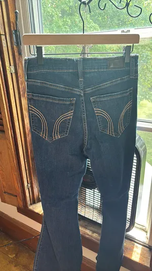 Hollister Jeans Bell Bottom Flare thumbnail 2