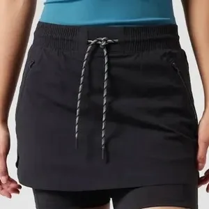 Athleta Trekkie Skort Black Hiking Active Skirt with Pockets‎ Size 6 EUC thumbnail 1