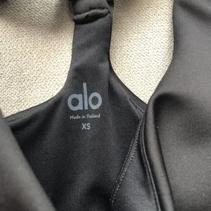 Alo Yoga Airlift Suit Up Bra Black/White Size X-Small thumbnail 3