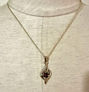 Gold tone rhinestone dainty pendant necklace thumbnail 1