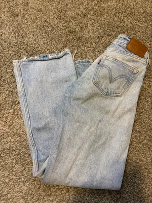 Loose Low Levi’s Jeans thumbnail 2