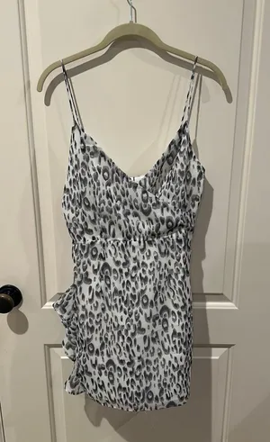 Dress thumbnail 1