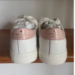 Kate Spade Fez Sneakers White Rose‎ Smoke Leather Low Top K6849 Womens 6.5 B thumbnail 3