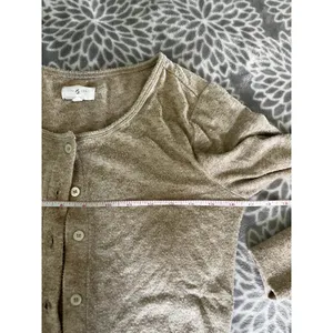 Lou & grey Tan Button Front Cardigan Small Neutral Preppy Sweater Minimalist Office Chic thumbnail 4