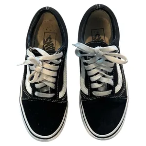 Vans Black and White Old Skool Sneakers thumbnail 8