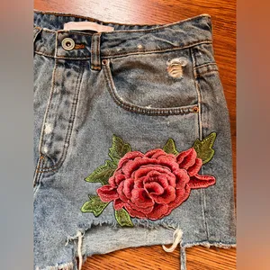 Zara embroidered shorts thumbnail 7