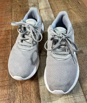 Adidas QT Racer 3.0 Womens 7.5 Gray White Cloudfoam Mesh Running Shoes GY9246 thumbnail 1