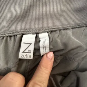 Z by Zella Women's Gray‎ Satin Sweat Shorts Size M Casual thumbnail 5