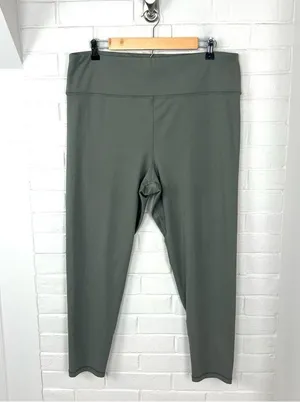 American Eagle The Lightweight Everything Green Legging 7/8 Length Size XXL thumbnail 2