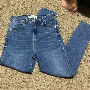 Abercrombie and Fitch jeans thumbnail 1