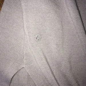 Lululemon Back to Balance Iced Iris cashmere sweater thumbnail 6