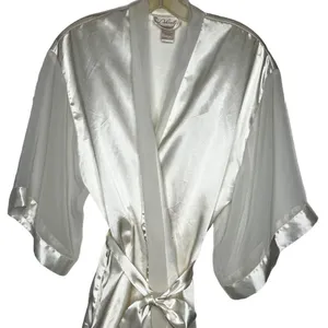 Vintage Delicates Robe‎ thumbnail 2