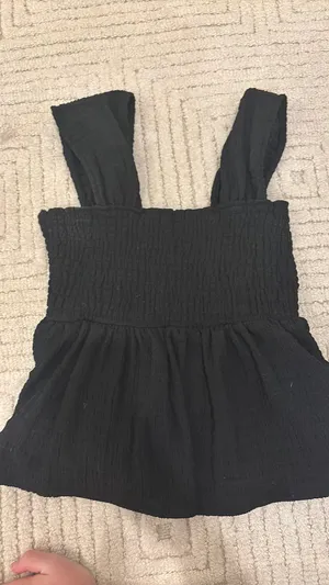 Glo Fashion (London) Black flowy top thumbnail 2